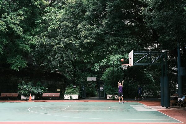 Tout savoir sur les bandes nasales sport : respiration améliorée et performance au rendez-vous